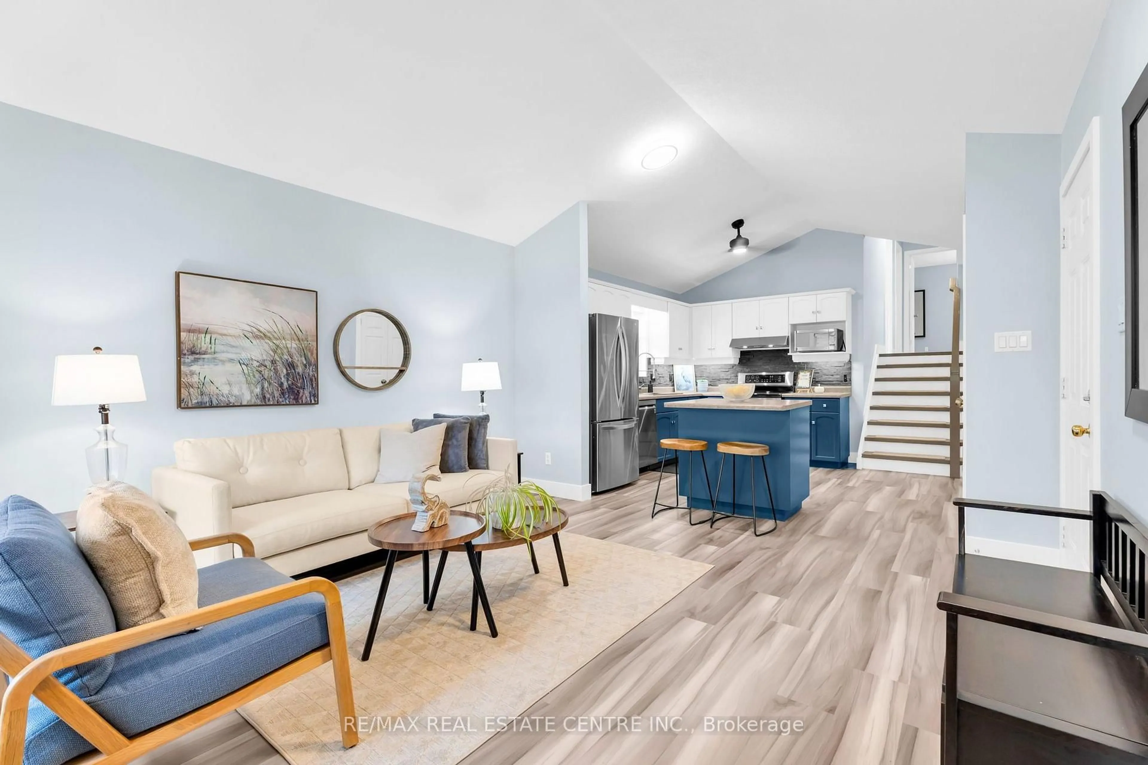 Open concept kitchen, unknown for 99 Glengarry Rd, Orangeville Ontario L9W 5E4