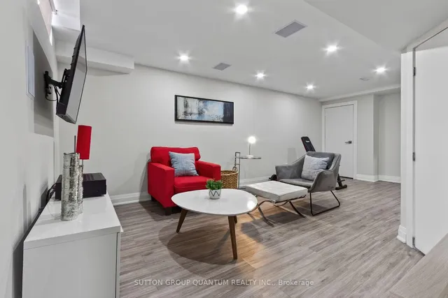 4413 Lee Dr, Mississauga 3