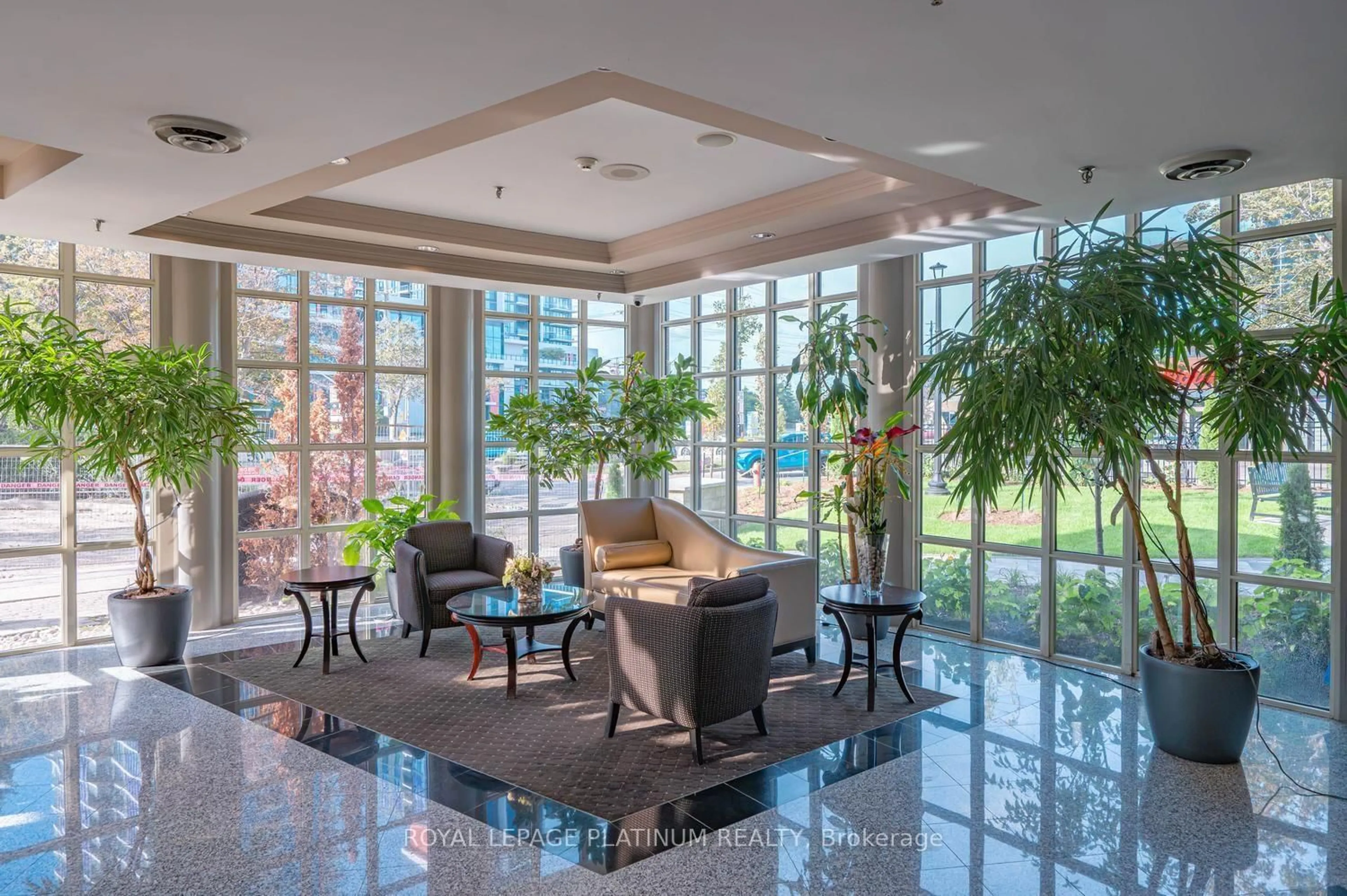 Lobby for 50 Eglinton Ave #708, Mississauga Ontario L5R 3P5