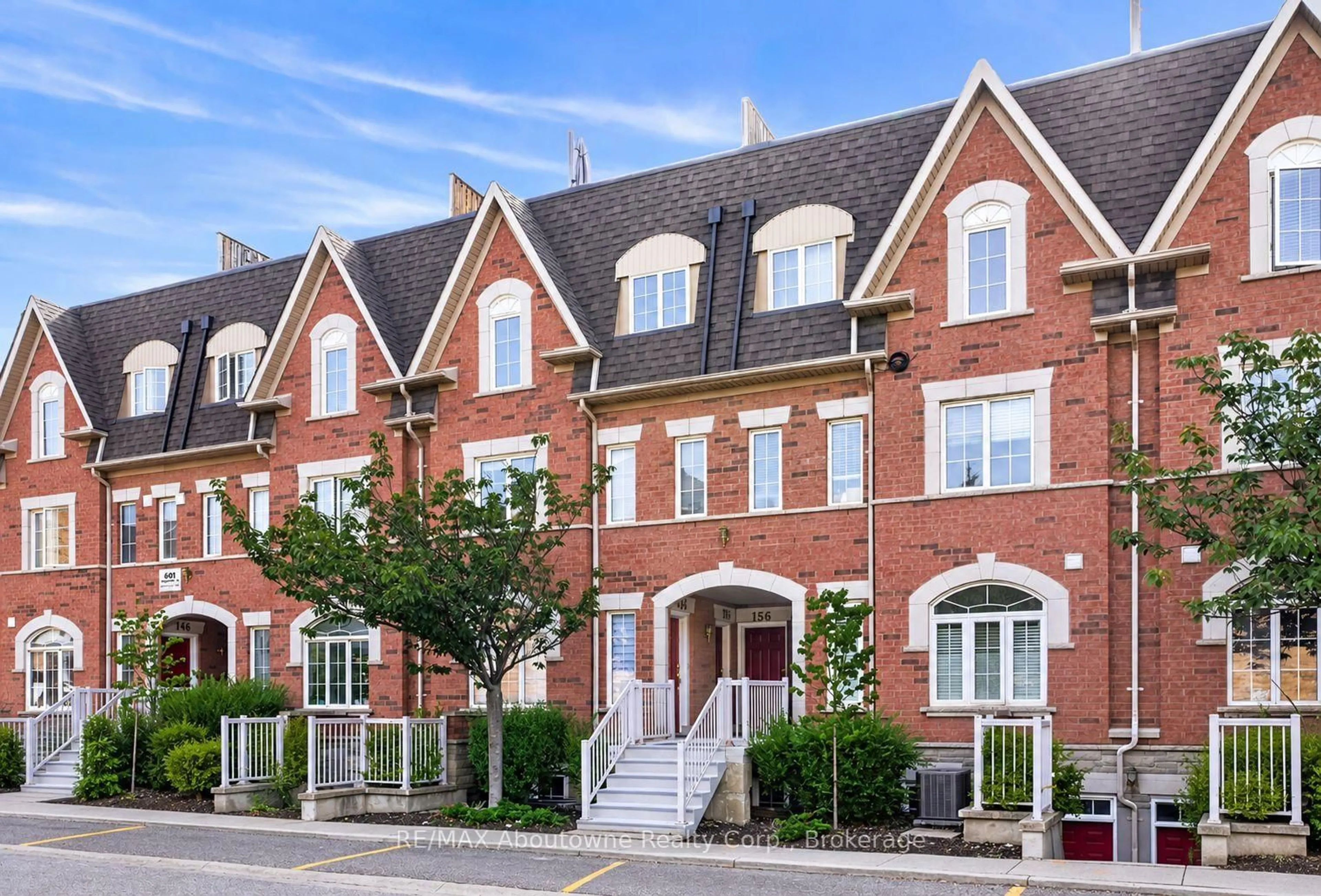 Home with brick exterior material, street for 601 Shoreline Dr #156, Mississauga Ontario L5B 4K1