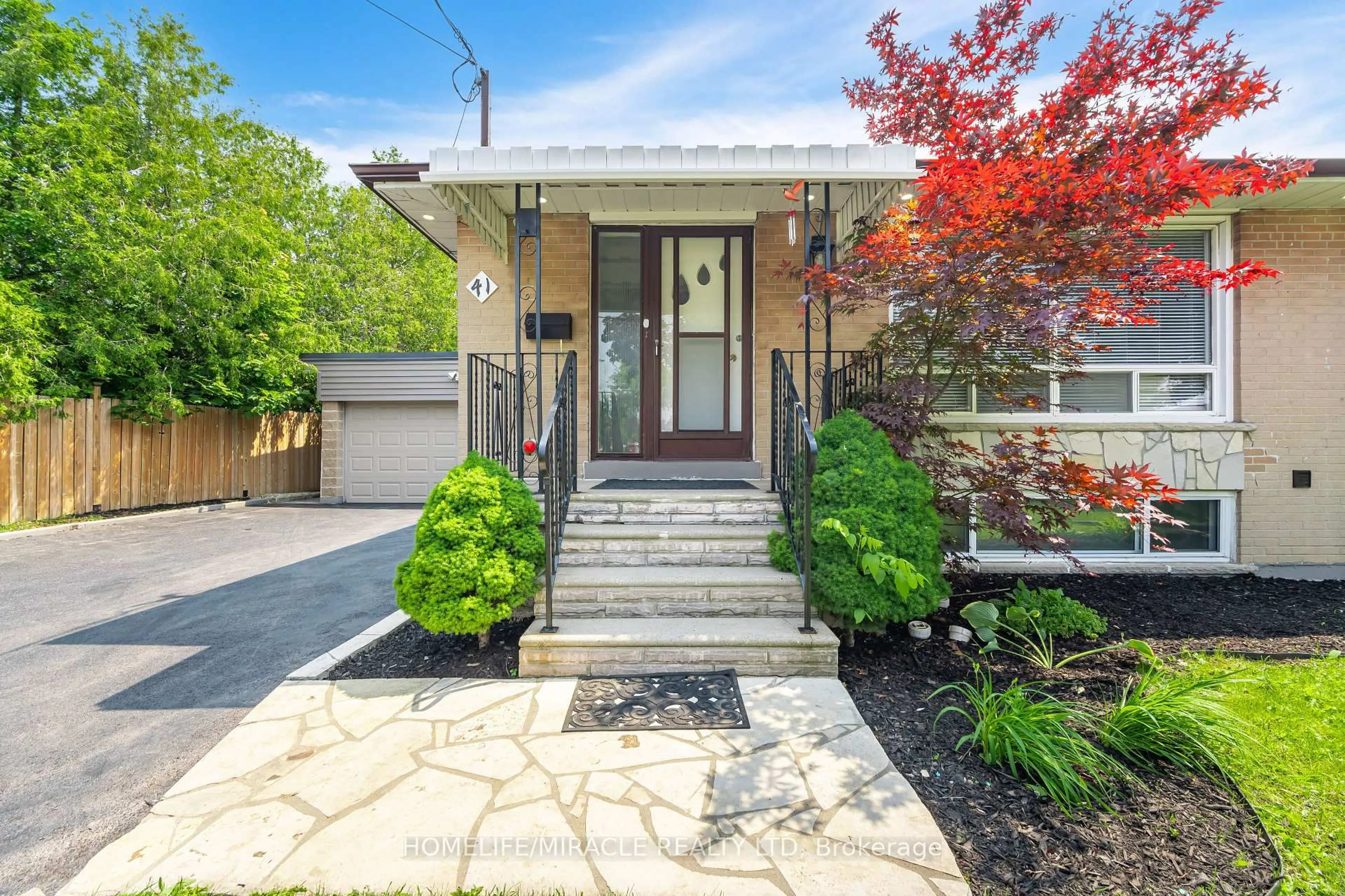 Unknown for 41 Bradstock Rd, Toronto Ontario M9M 1M9