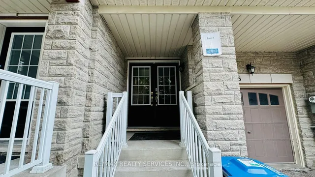 8 Rabbit Run Way, Brampton 3