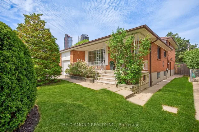 11 Swordbill Dr, Toronto