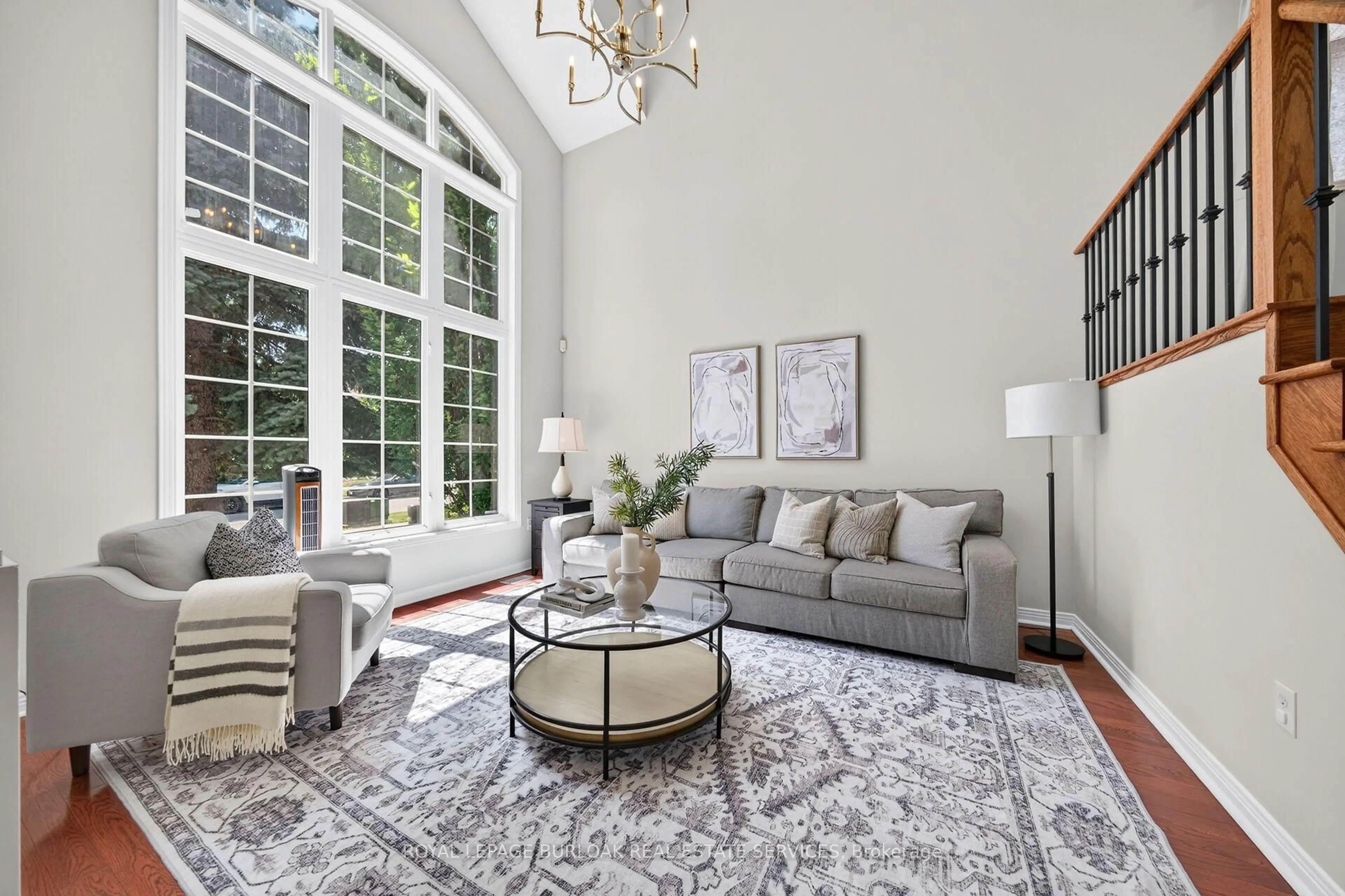 Living room with furniture, unknown for 2203 Turnberry Rd, Burlington Ontario L7M 4P9