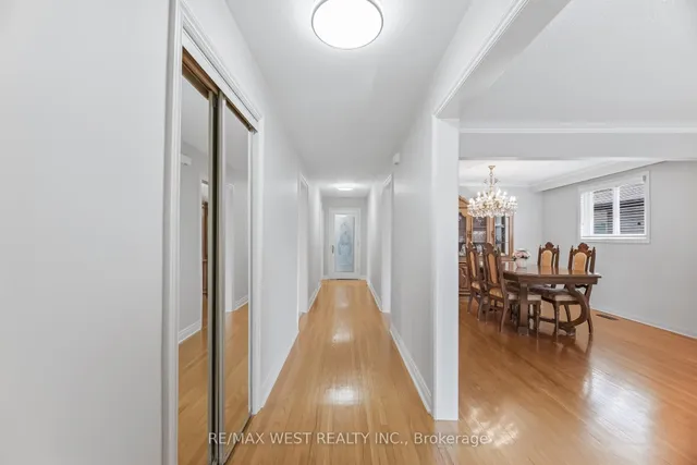 6 Disan Crt, Toronto 5