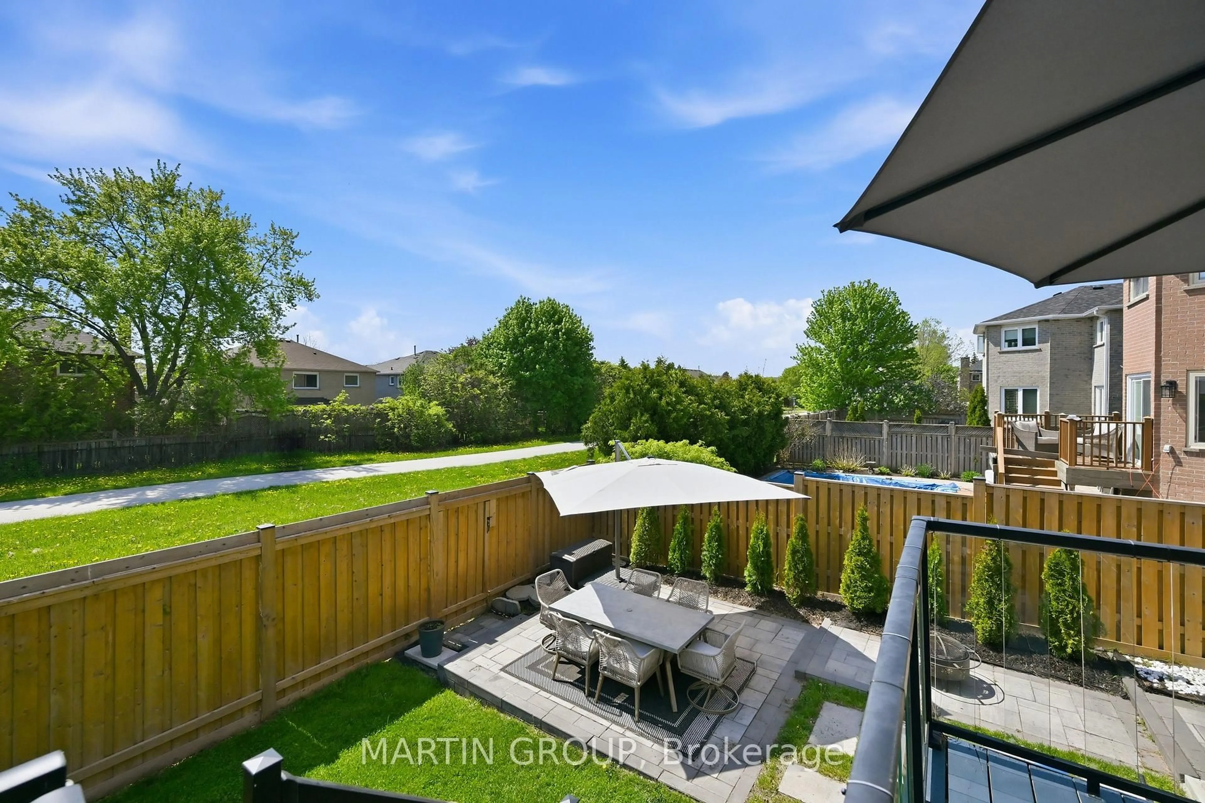 A pic from outside/outdoor area/front of a property/back of a property/a pic from drone, mountain view for 376 Carrier Lane, Oakville Ontario L6H 5E9