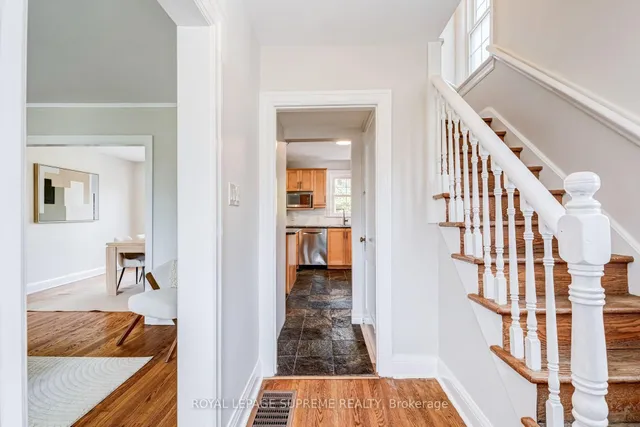 16 City Rd, Toronto 4