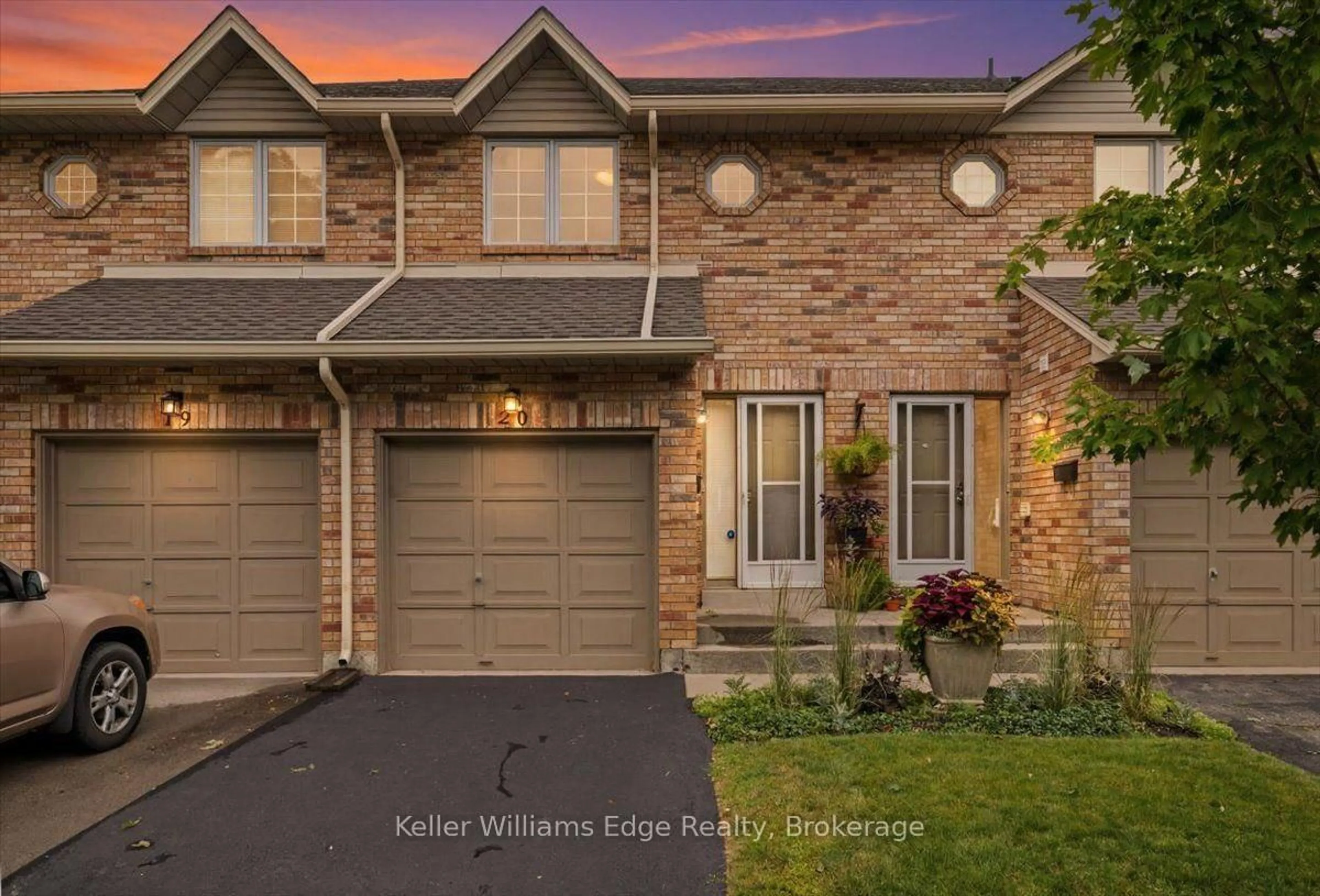 Home with brick exterior material, street for 2025 CLEAVER Ave #20, Burlington Ontario L7M 4H8