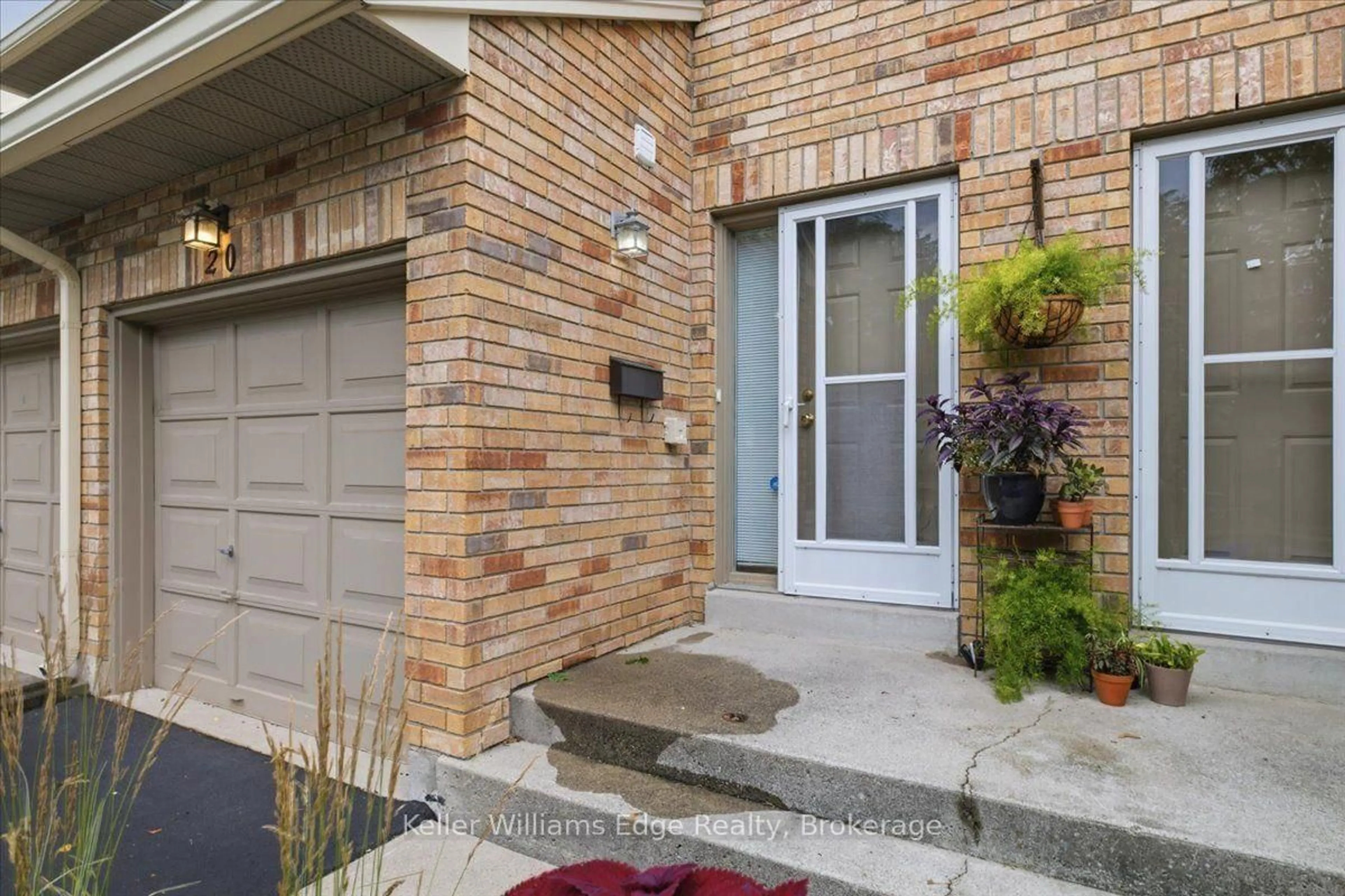 Unknown for 2025 CLEAVER Ave #20, Burlington Ontario L7M 4H8
