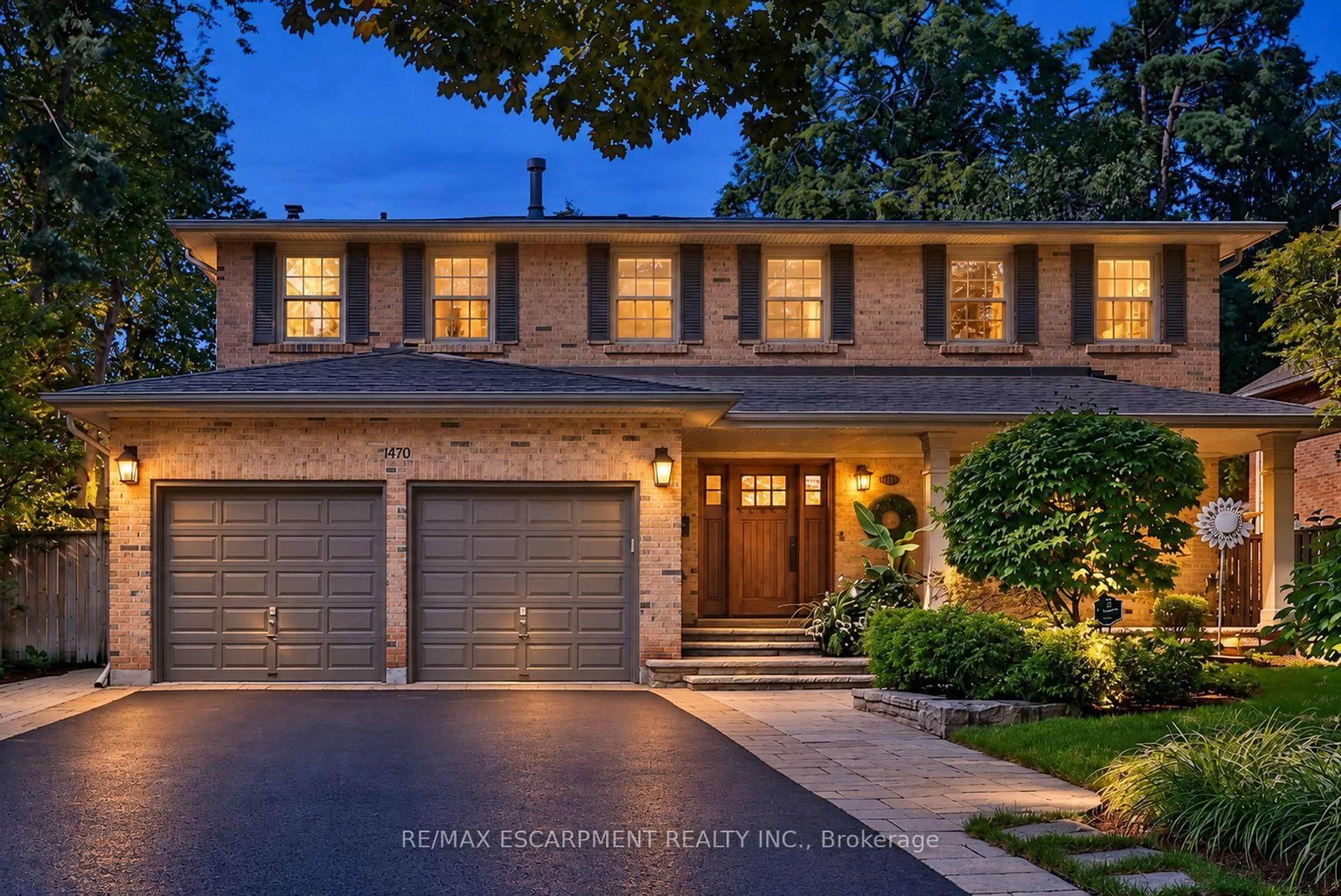 Home with brick exterior material, street for 1470 Crescent Rd, Mississauga Ontario L5H 1P6