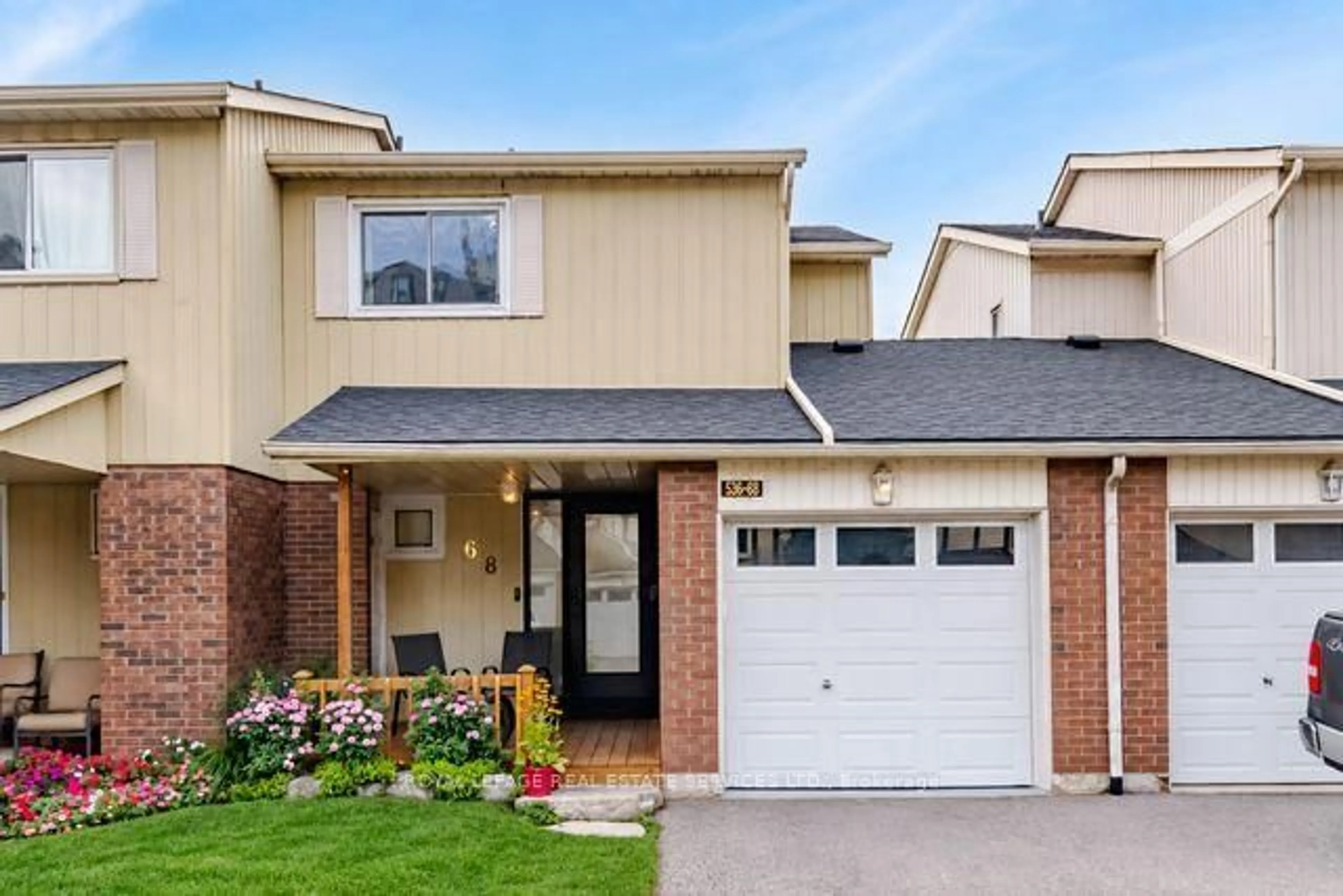 Home with brick exterior material, street for 536 Sheraton Rd #68, Burlington Ontario L7L 4B2