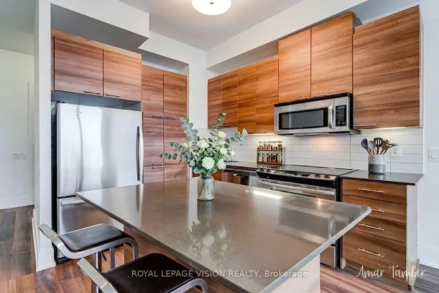15 Viking Lane #PH5, Toronto 2