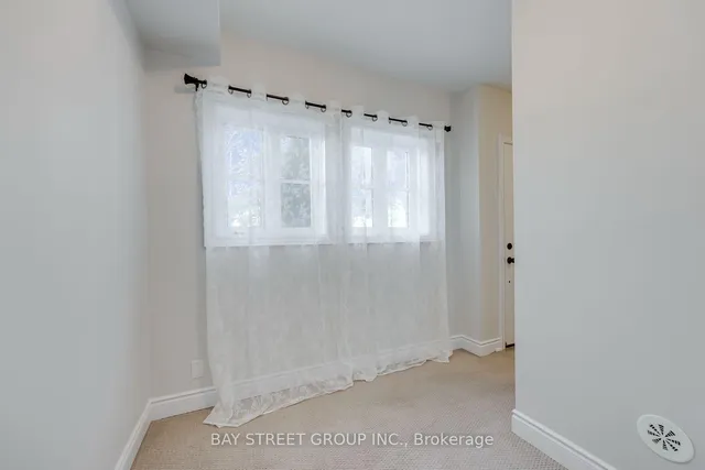 2172 Trafalgar Rd #21, Oakville 5