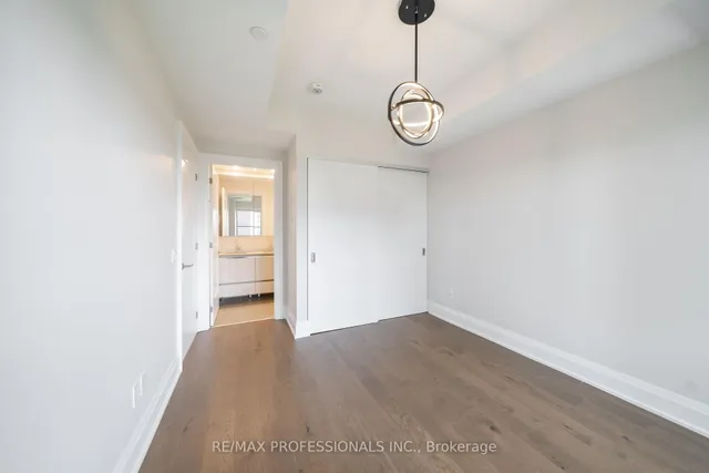 21 Park St #816, Mississauga 4