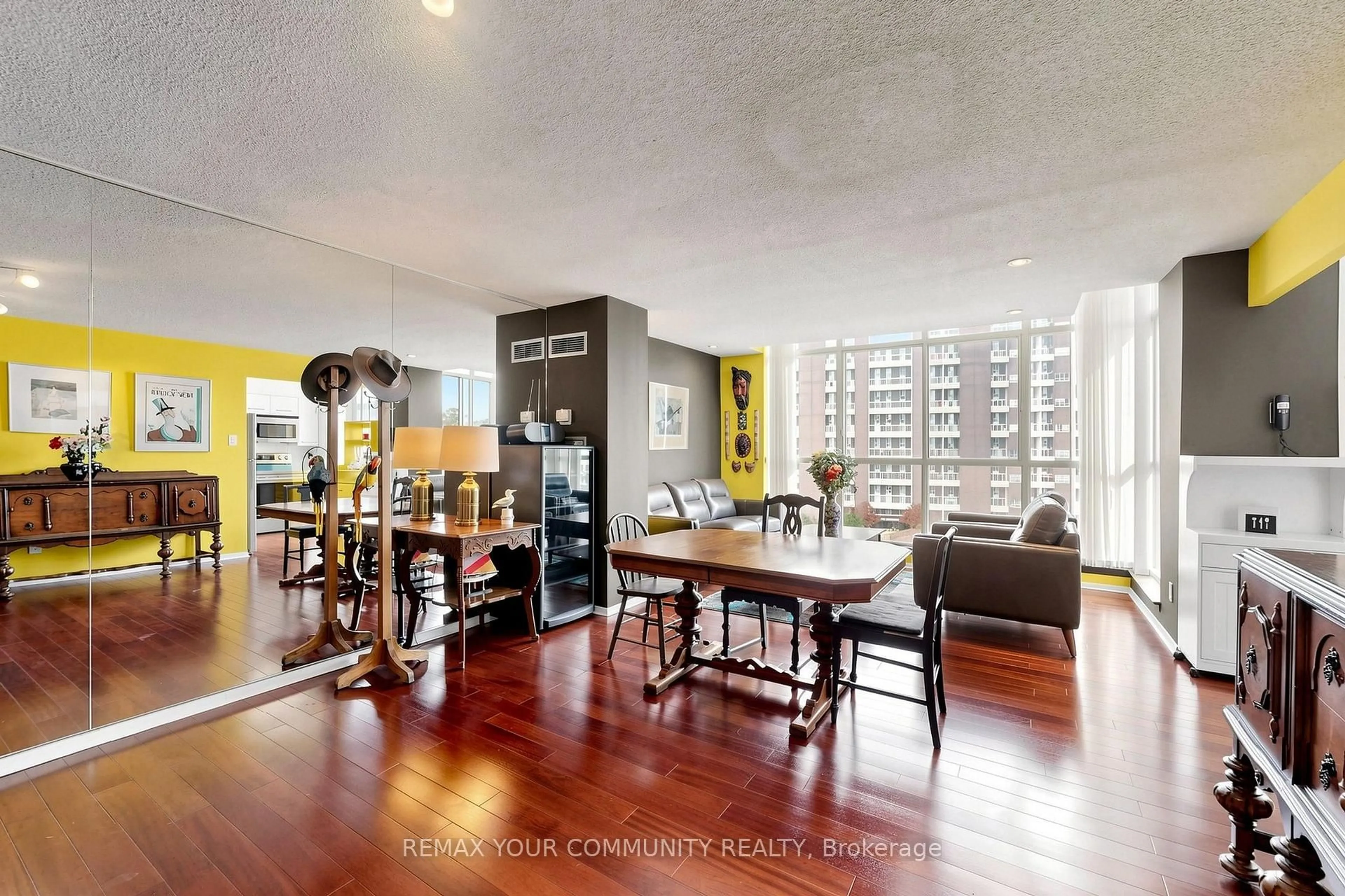 Open concept kitchen, unknown for 24 Southport St #844, Toronto Ontario M6S 4Z1