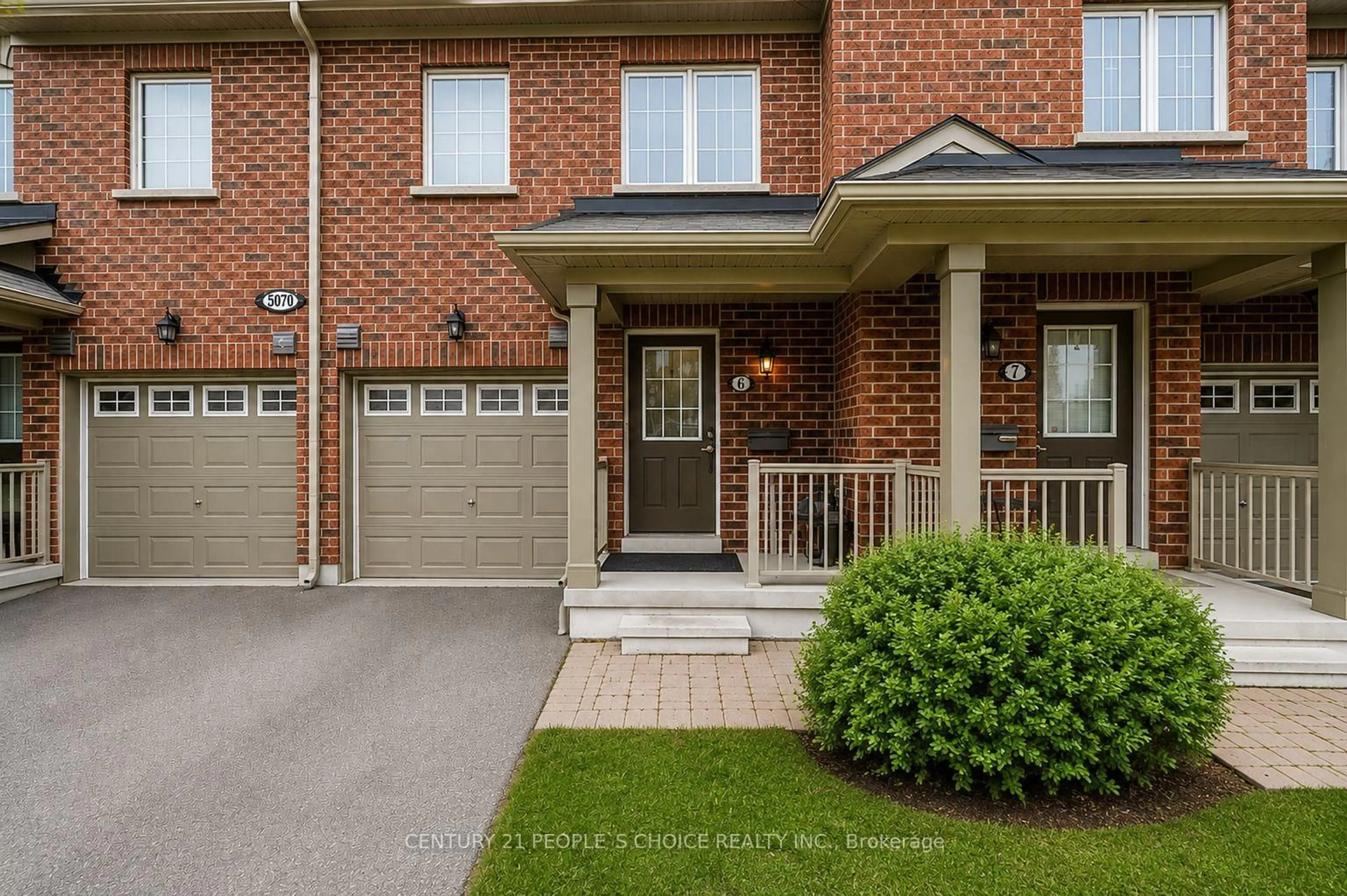 Home with brick exterior material, street for 5070 Harvard Rd #6, Mississauga Ontario L5M 0X1