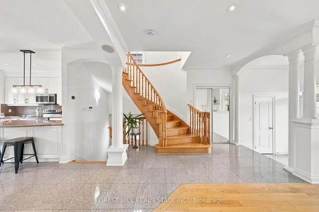 1006 Briar Hill Ave, Toronto 5