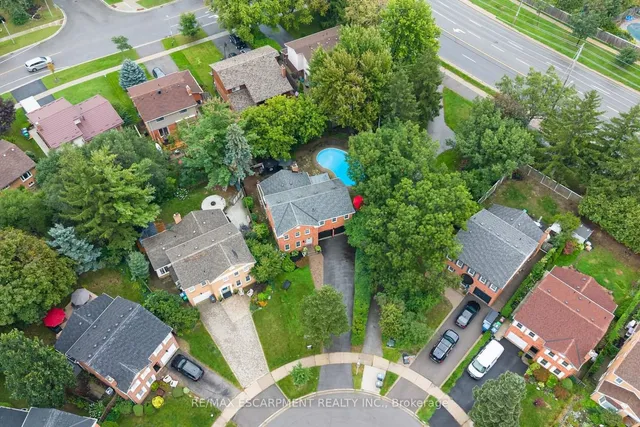 2760 Cathian Crt, Mississauga 3