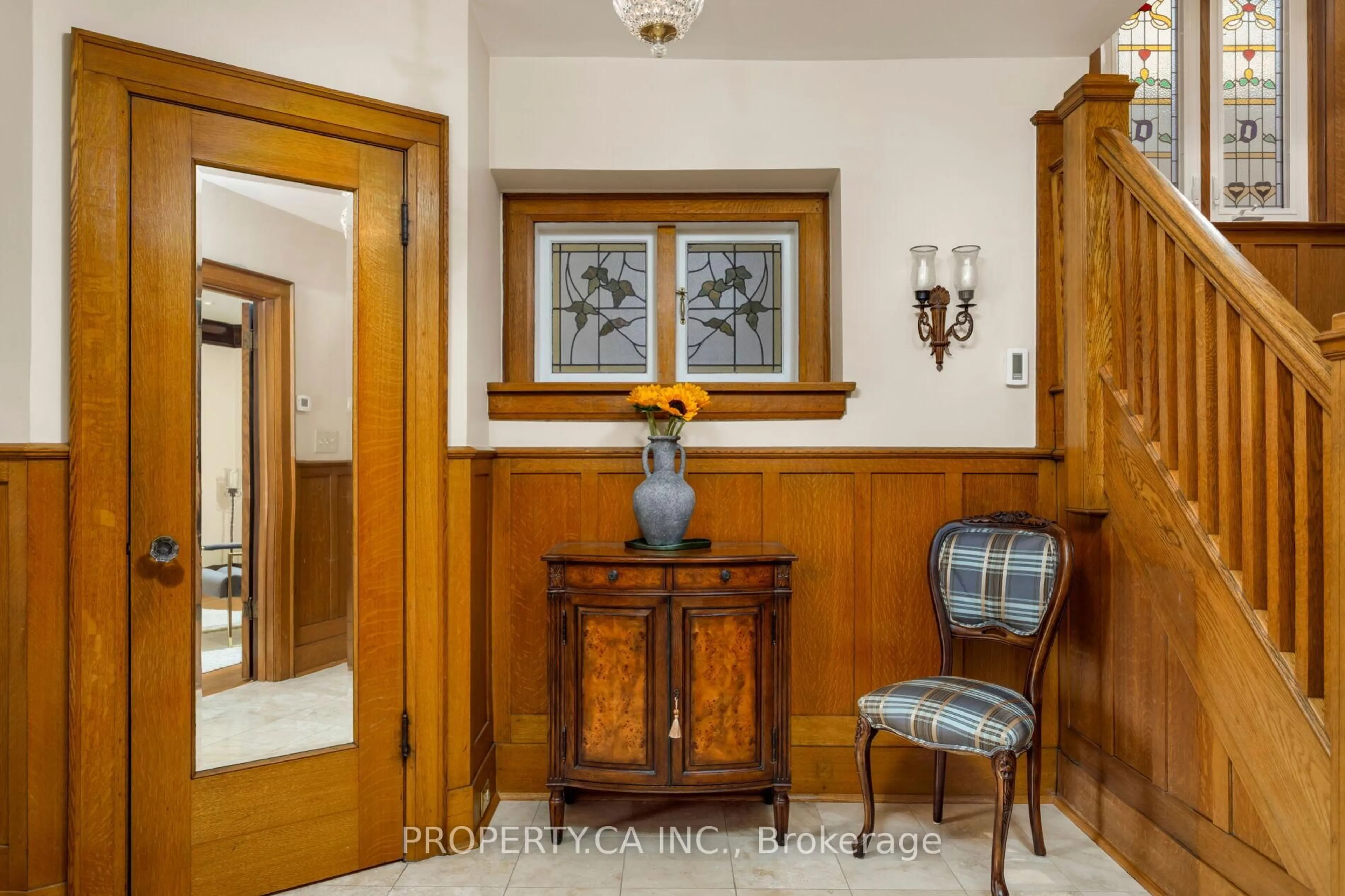 Indoor entryway for 59 Brumell Ave, Toronto Ontario M6S 4G6
