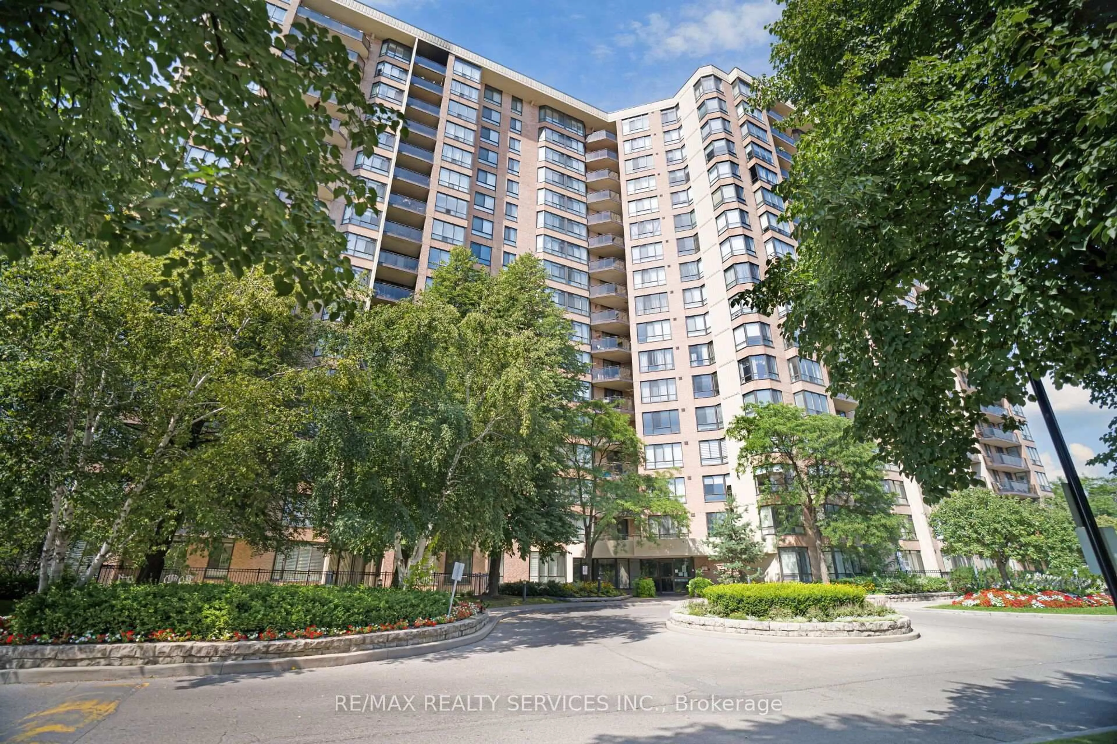 Unknown for 20 Cherrytree Dr #1606, Brampton Ontario L6Y 3V1