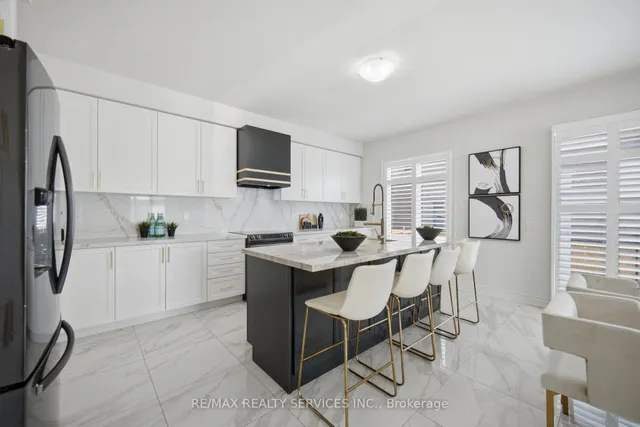1 Breckonwood St, Caledon 5