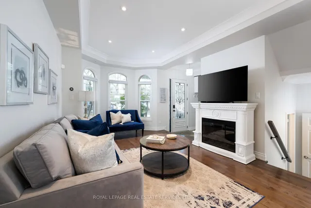 184 Gatwick Dr, Oakville 2