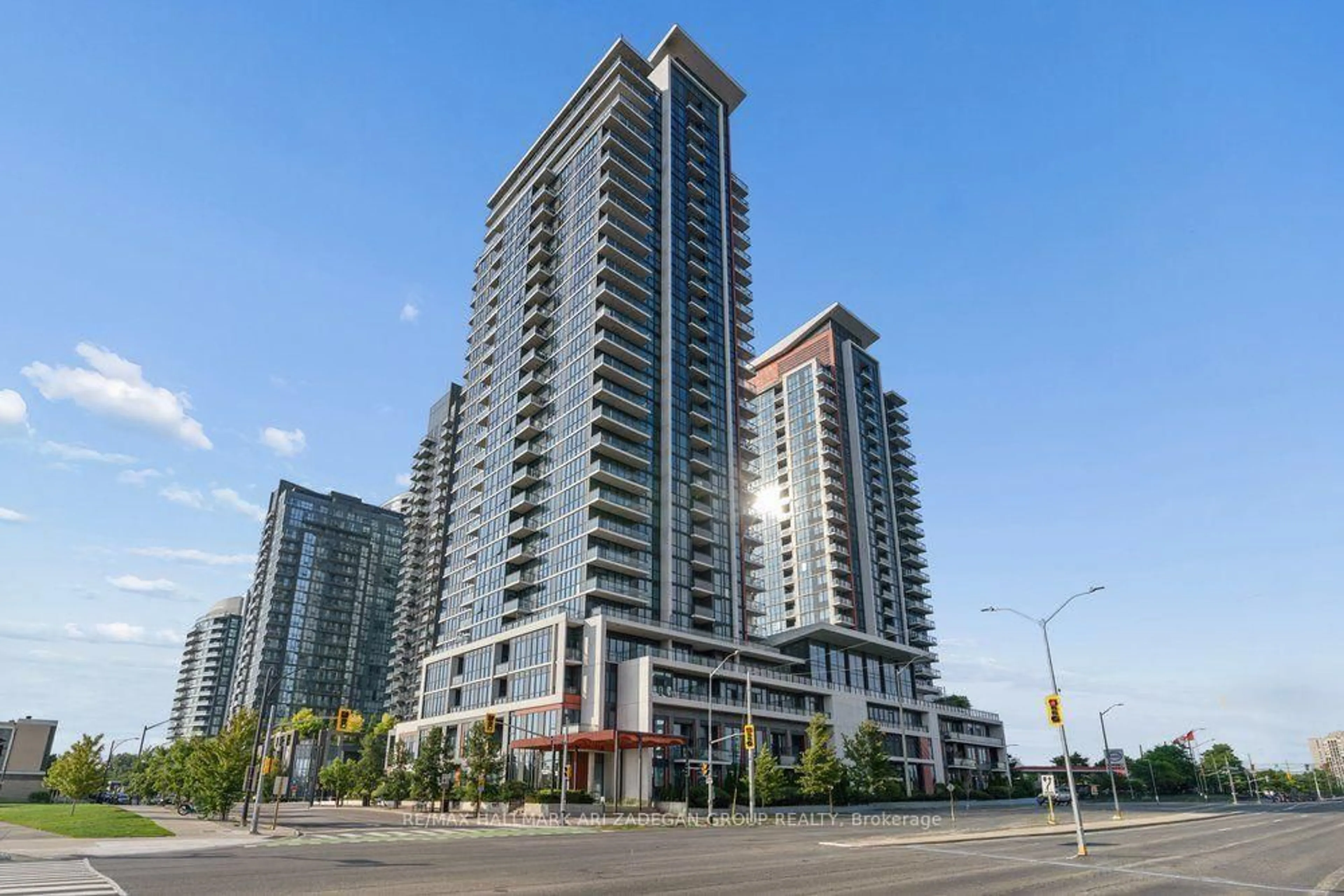 Unknown for 75 Eglinton Ave #505, Mississauga Ontario L5R 0E5