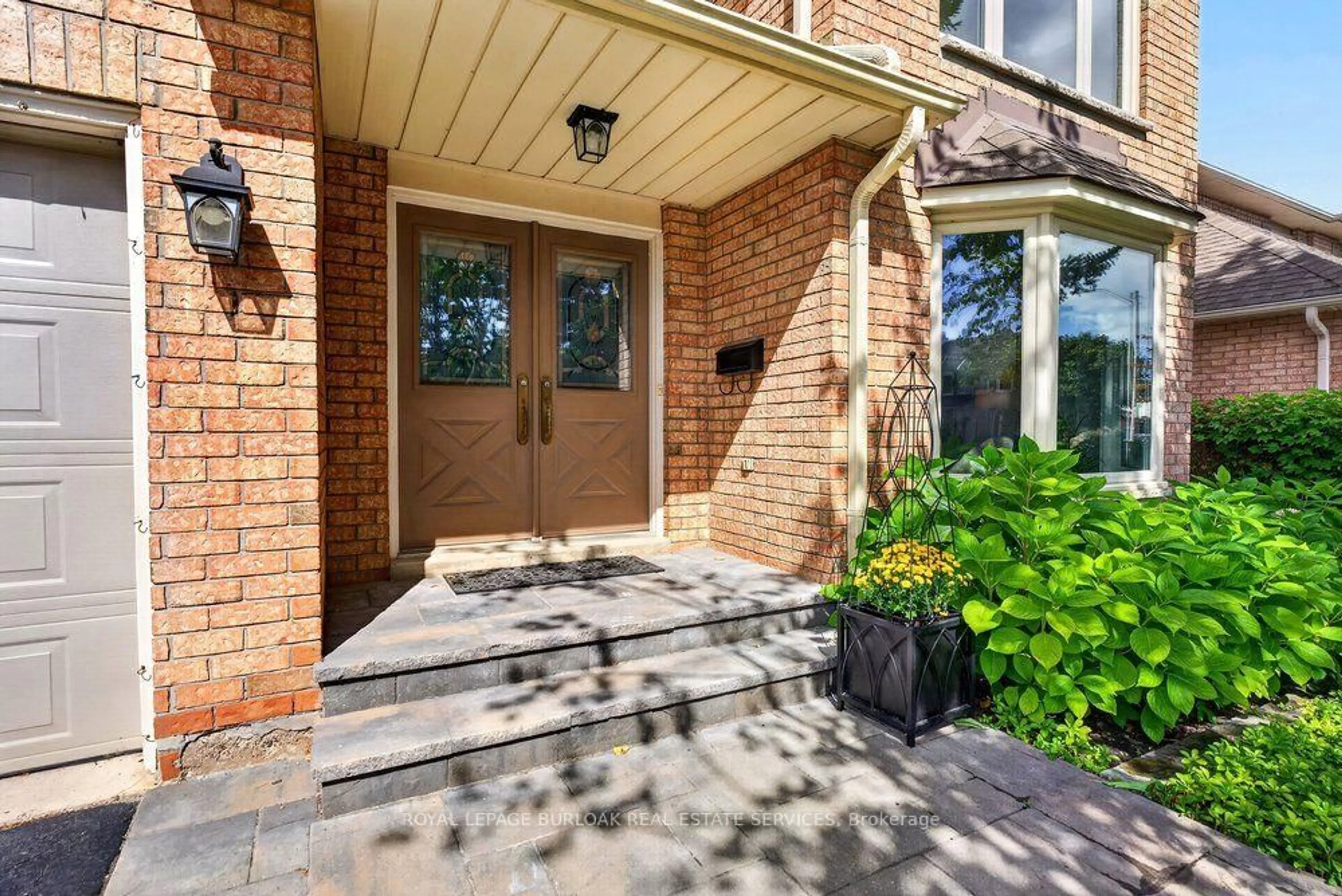 Unknown for 3205 Tania Cres, Burlington Ontario L7M 3M7