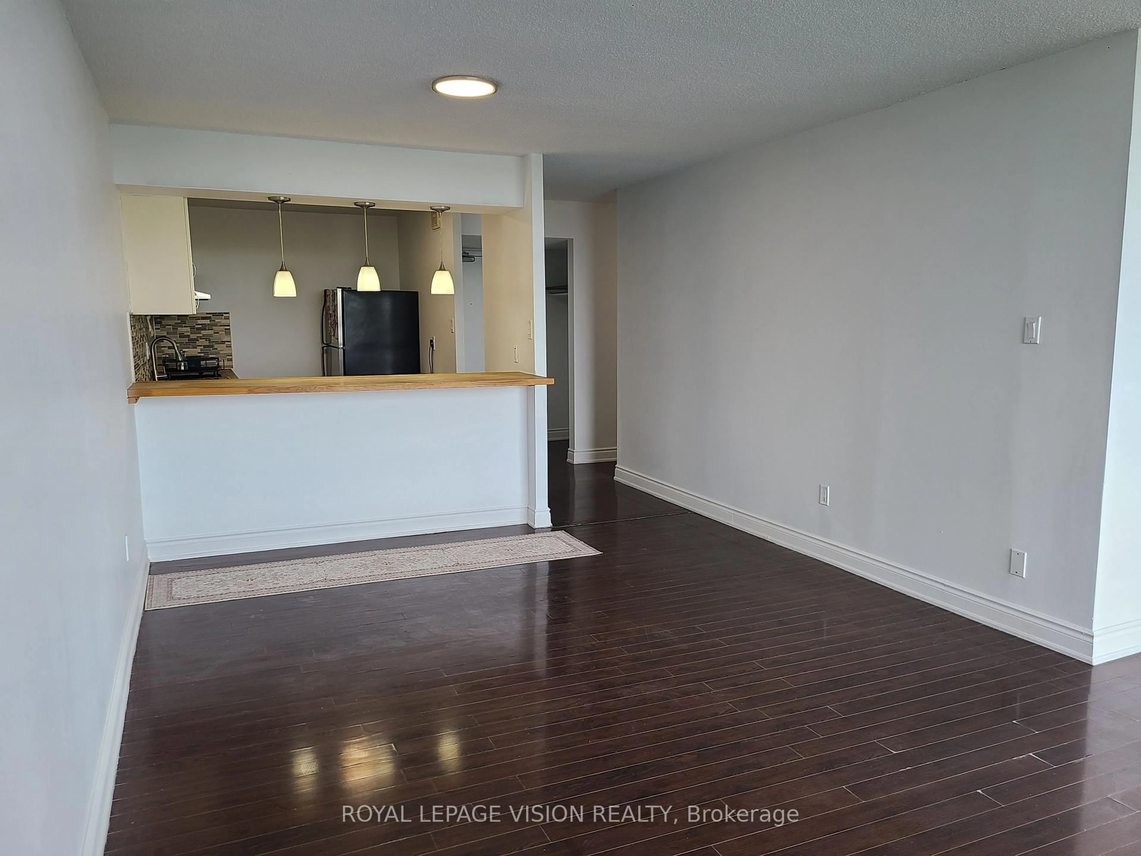 A pic of a room for 10 Martha Eaton Way #2107, Toronto Ontario M6M 5B3
