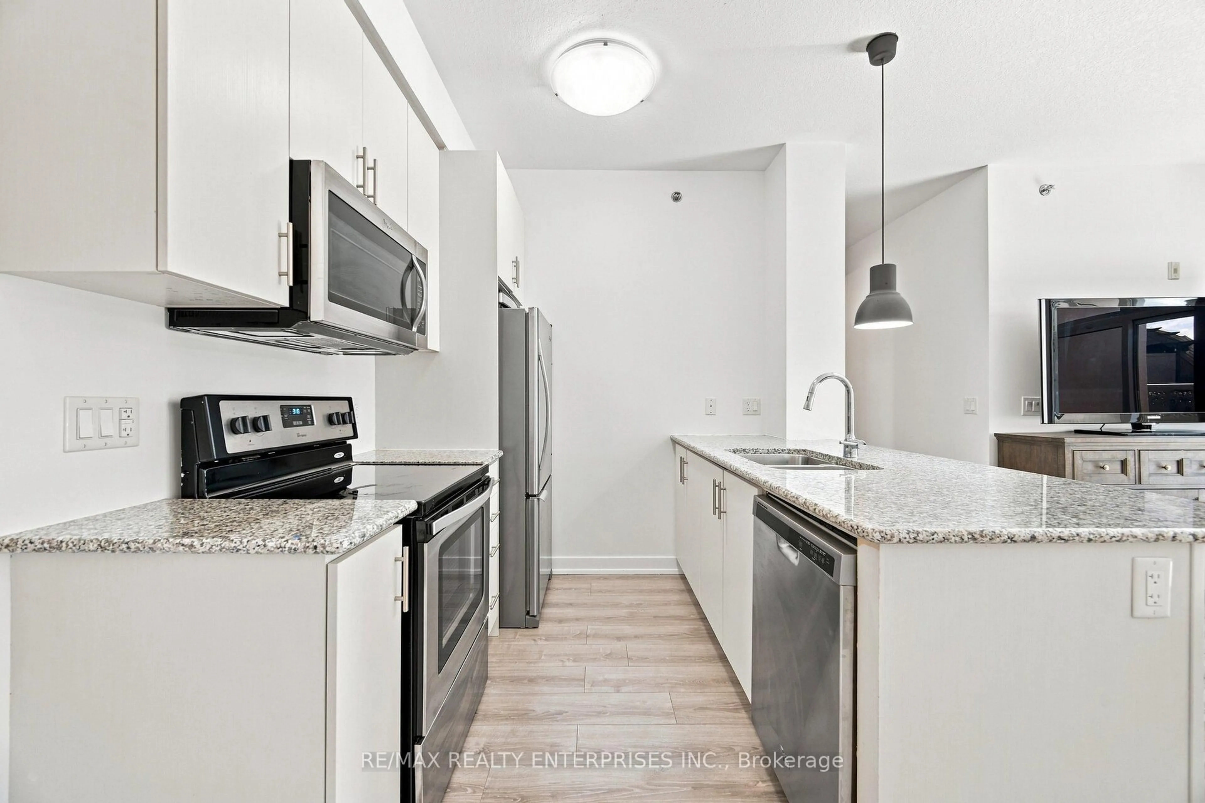 Standard kitchen, unknown for 2486 Old Bronte Rd #203, Oakville Ontario L6M 4J2