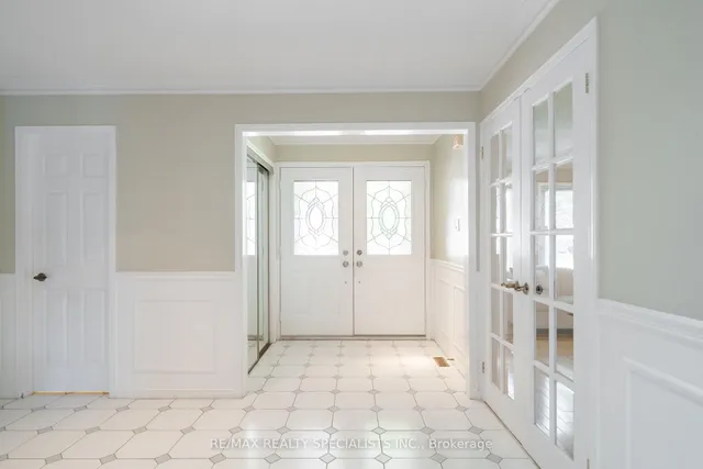 1311 Greenridge Circ, Oakville 4