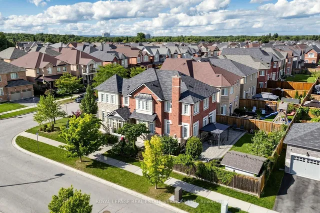 68 Hartwell Rd, Halton Hills 2