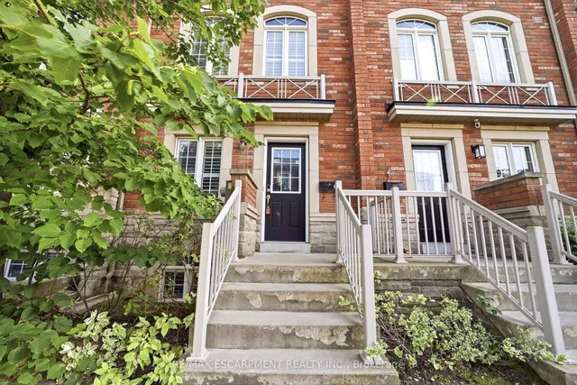 73 Ted Wray Circ, Toronto 2