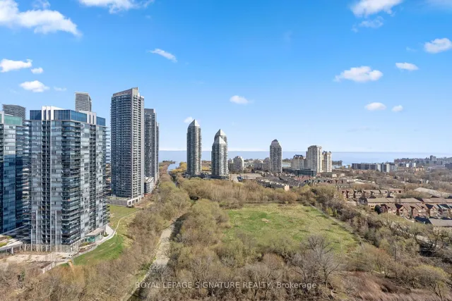 165 Legion Rd N #2128, Toronto 2
