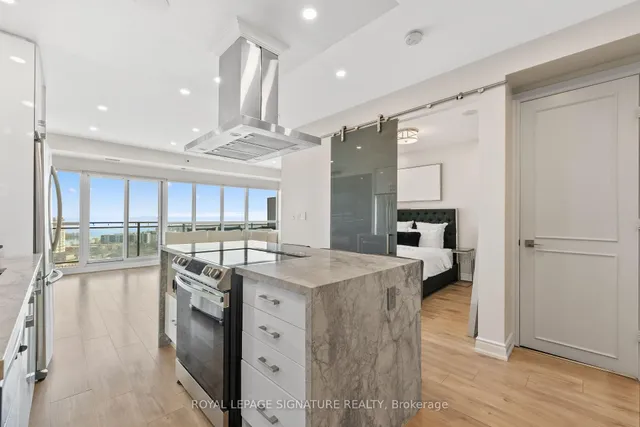 165 Legion Rd N #2128, Toronto 3