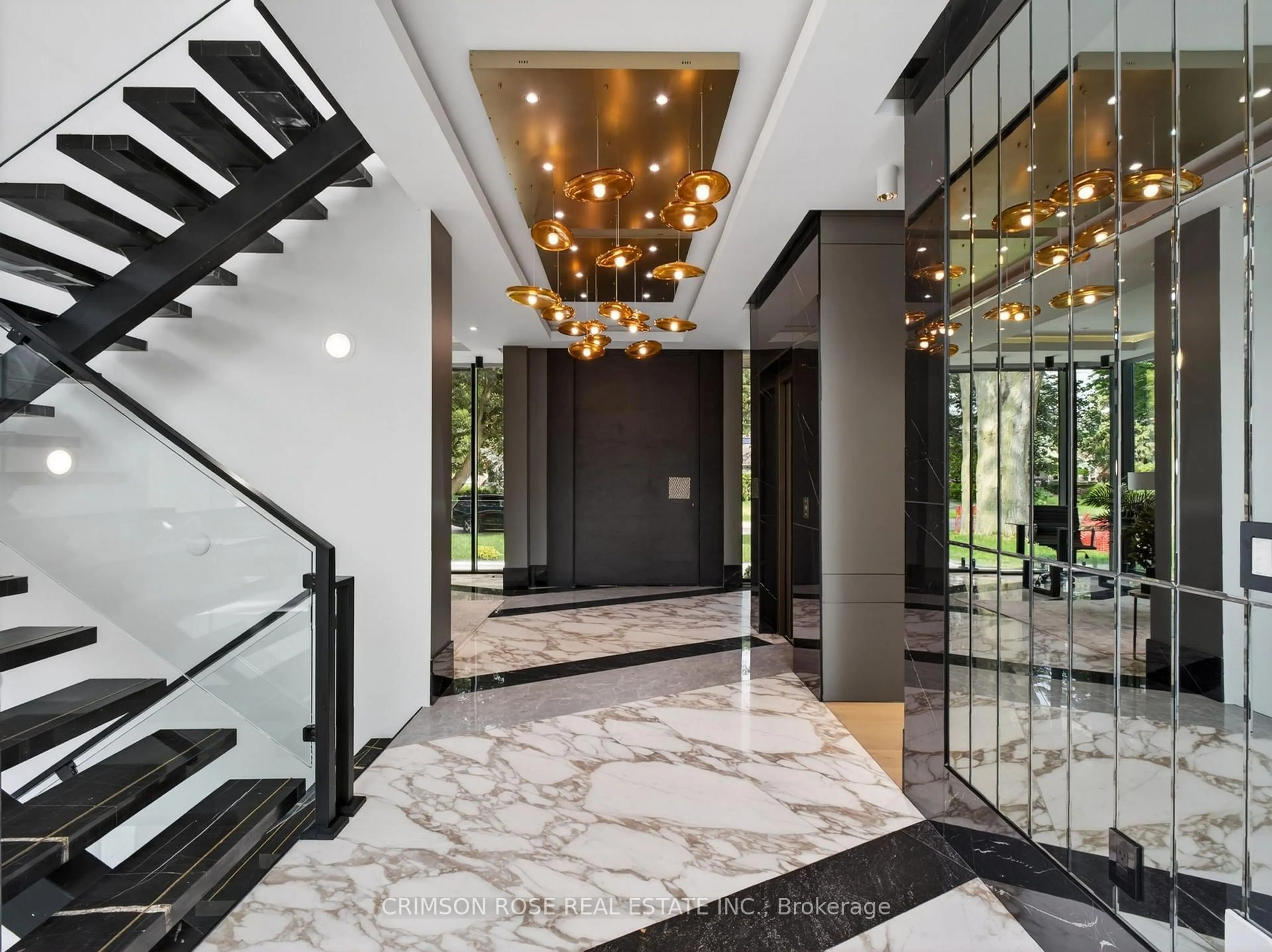 Indoor foyer for 1477 Duncan Rd, Oakville Ontario L6J 2R5