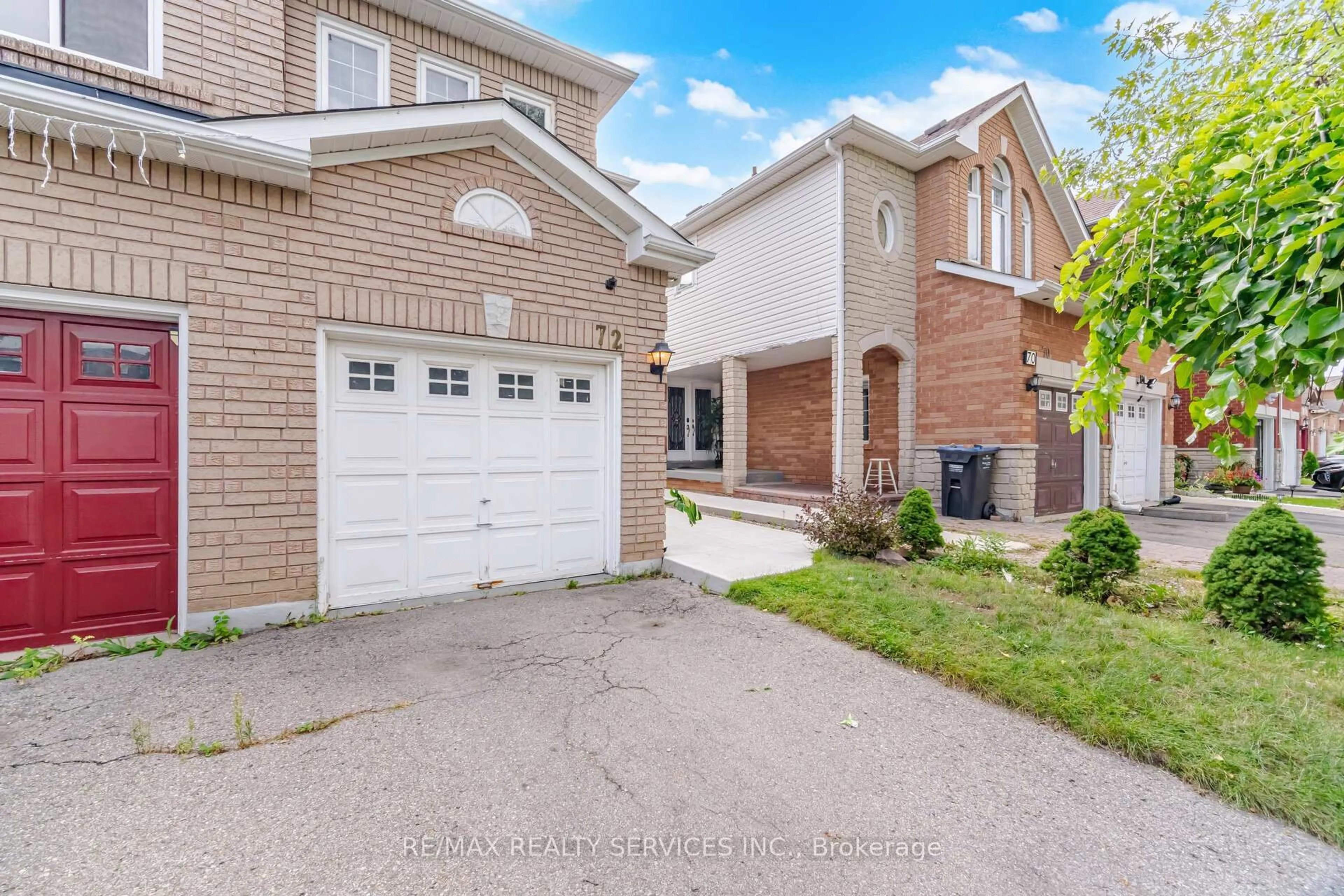 Home with brick exterior material, street for 72 Yellow Brick Rd, Brampton Ontario L6V 4L1
