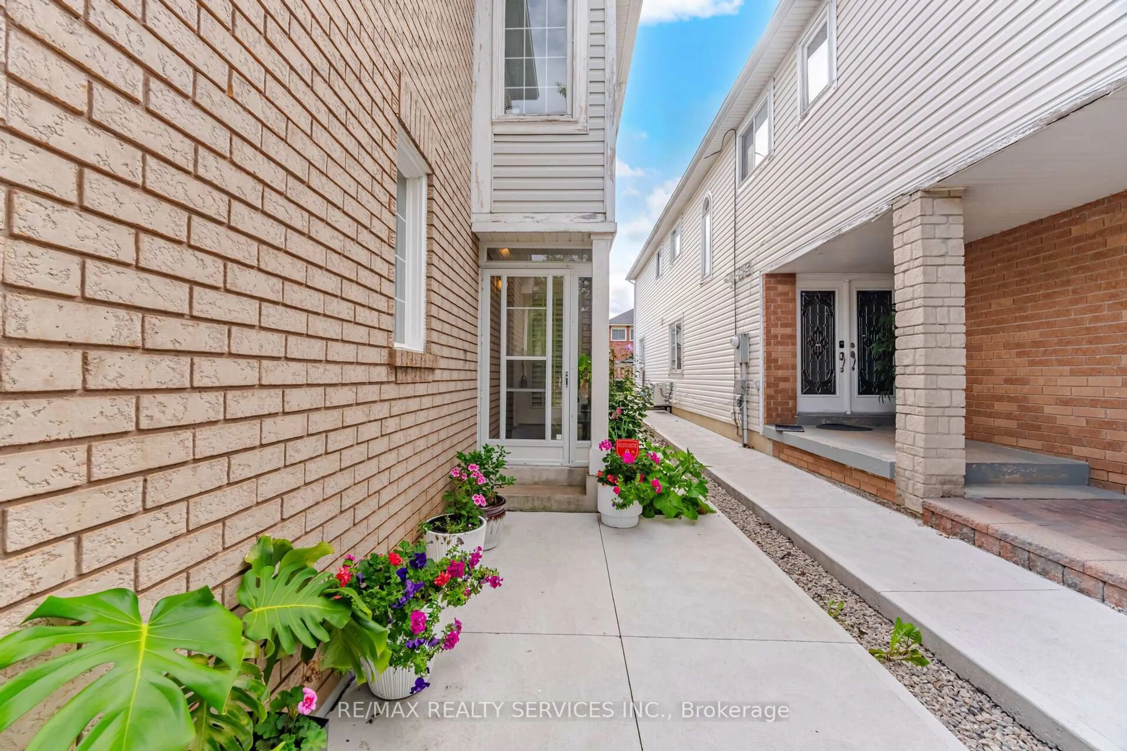 Unknown for 72 Yellow Brick Rd, Brampton Ontario L6V 4L1
