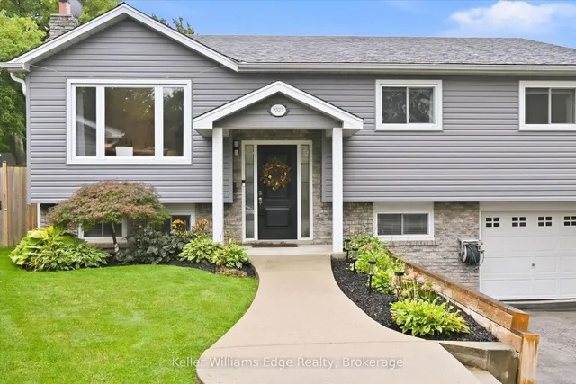 2372 Cayuga Crt, Burlington 5