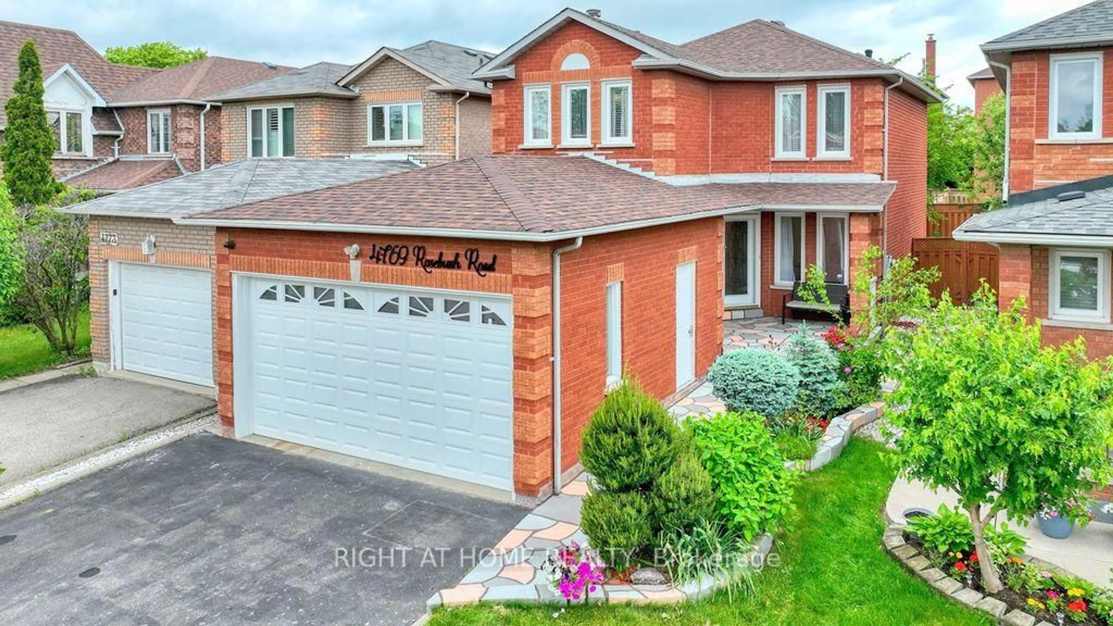 Home with brick exterior material, street for 4769 Rosebush Rd, Mississauga Ontario L5M 5N1