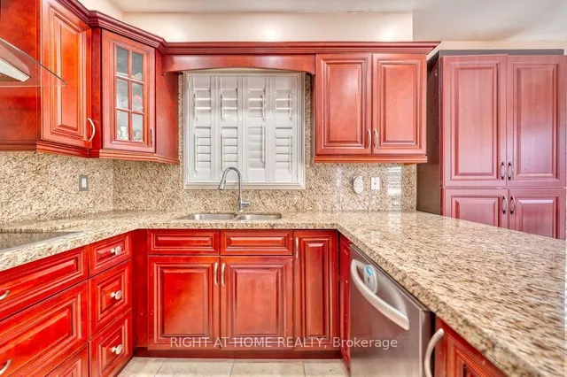 4769 Rosebush Rd, Mississauga 5