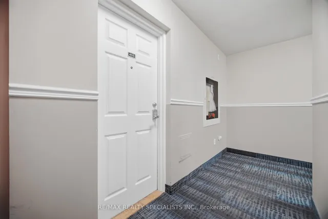 3065 Queen Frederica Dr #403, Mississauga 3
