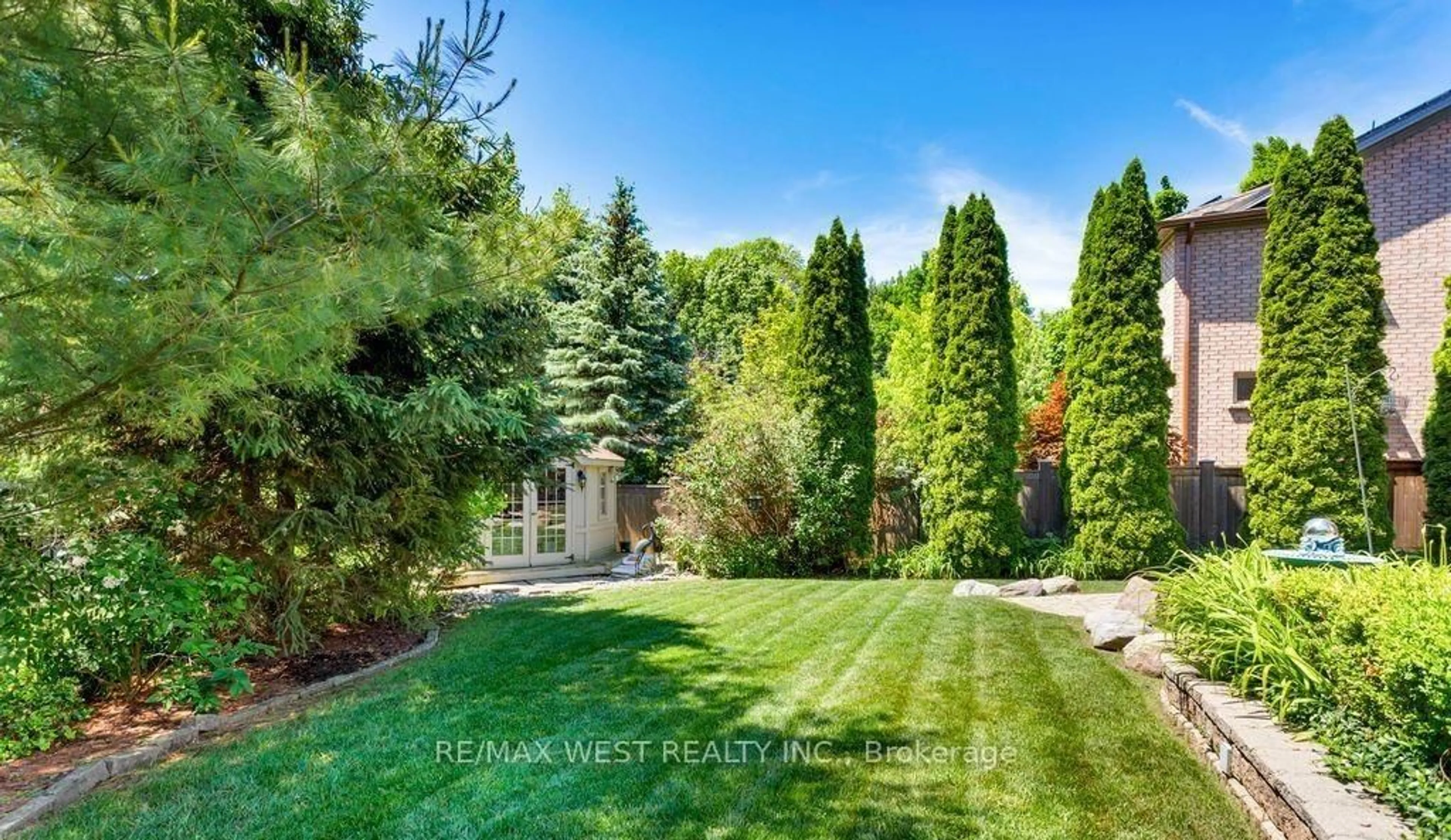 Unknown for 3338 Fox Run Circ, Oakville Ontario L6L 6W4