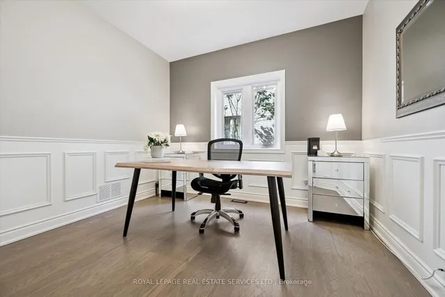 1036 Valley Crest Circ, Oakville 4