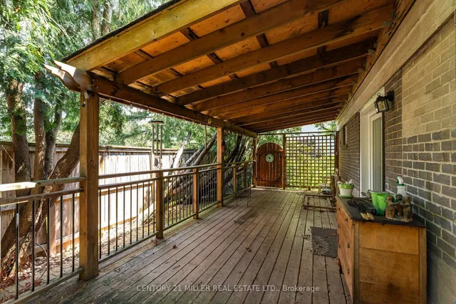 557 Trafford Cres, Oakville 5