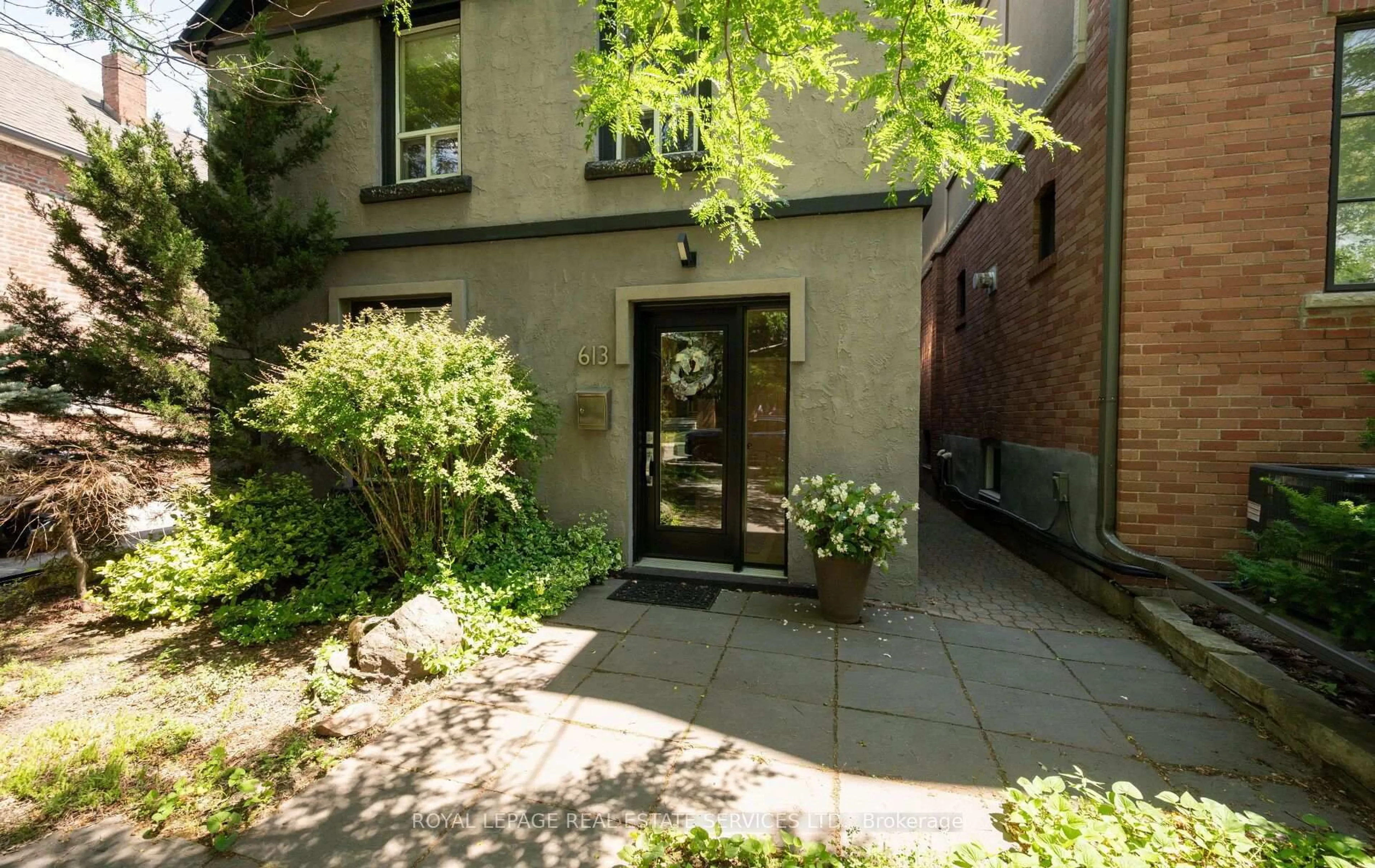 Unknown for 613 Beresford Ave, Toronto Ontario M6S 3C2