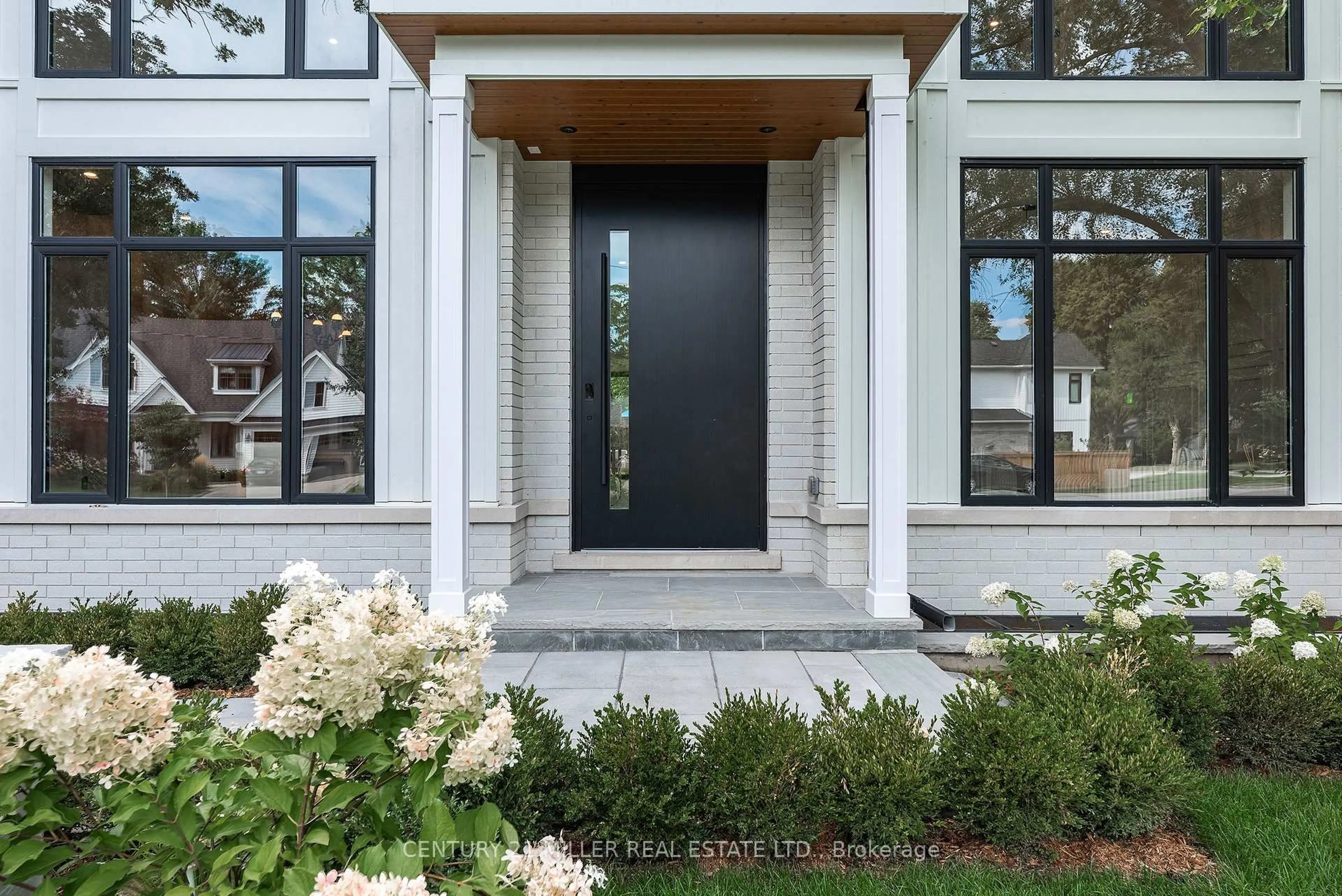 Home with brick exterior material, street for 61 Highland Rd, Oakville Ontario L6K 1S8
