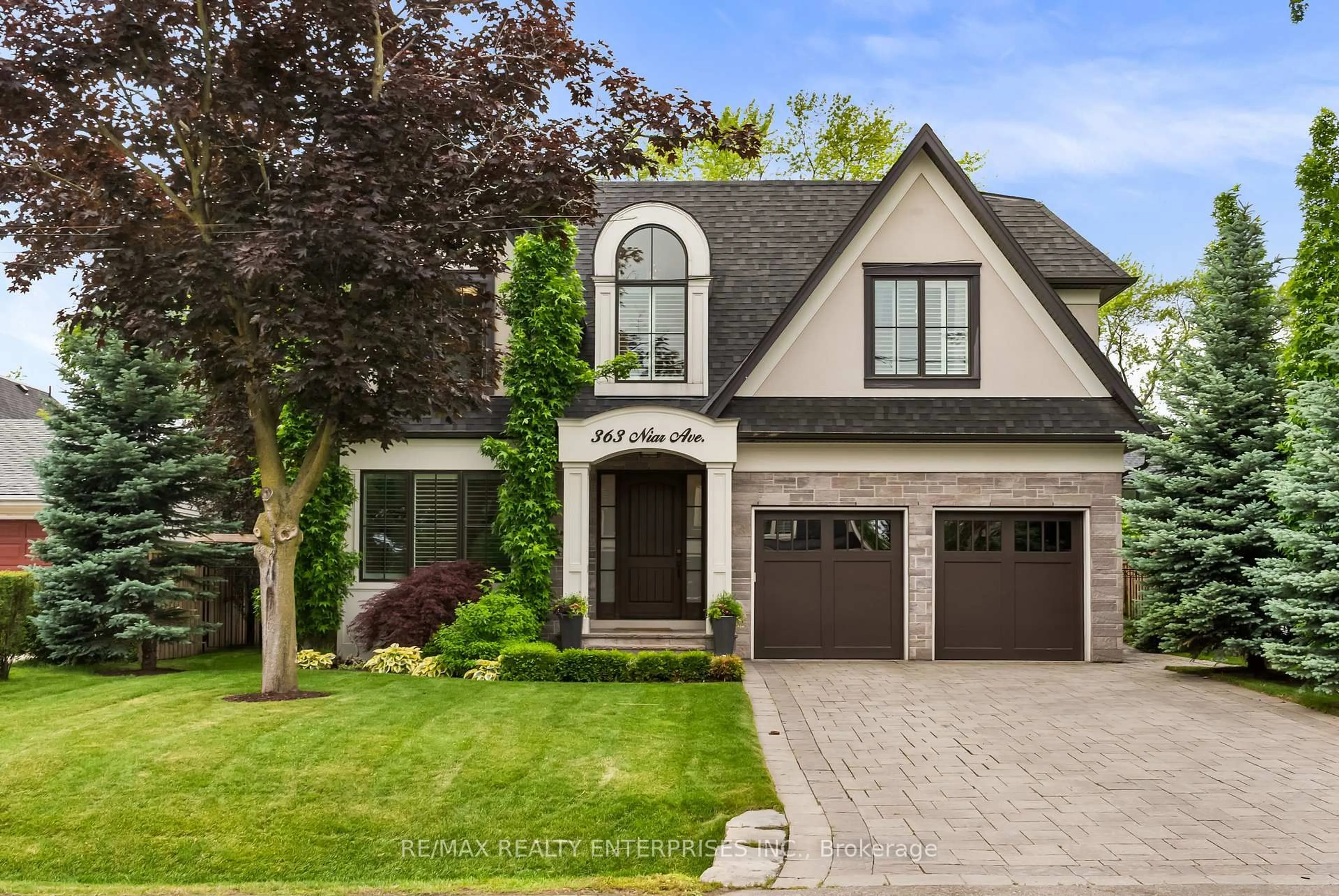 Home with brick exterior material, street for 363 Niar Ave, Mississauga Ontario L5G 1W2