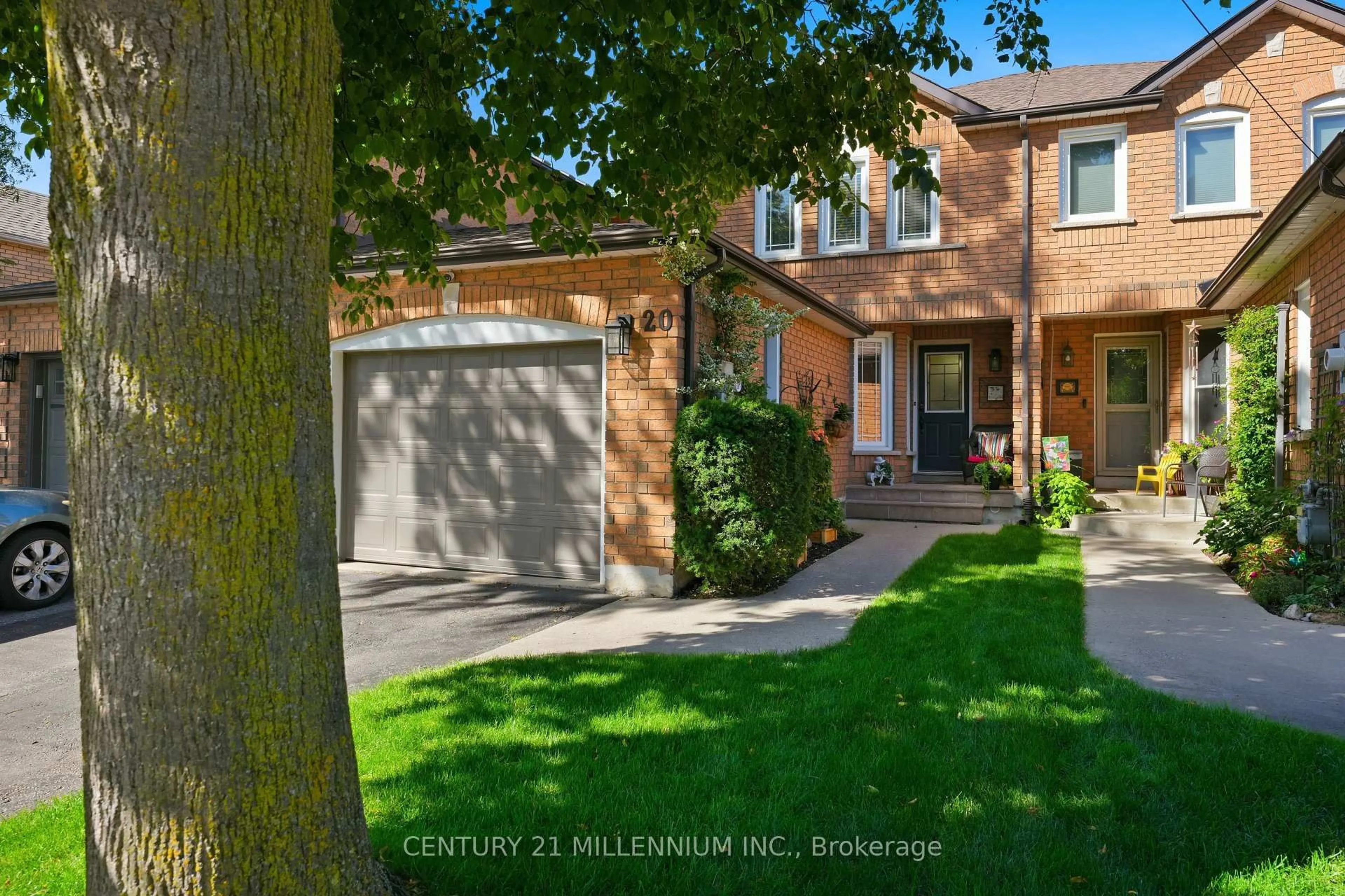 Home with brick exterior material, street for 20 Flemington Dr, Caledon Ontario L7C 1B5