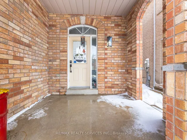 33 Sewells Lane, Brampton 5